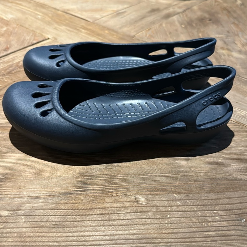 CROCS Malindi Slingback Flats Navy Blue Size 6W
